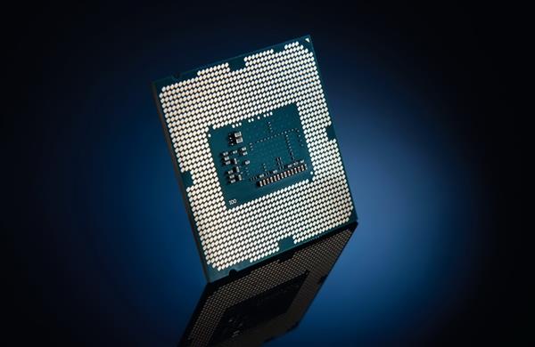 i9-9900K CineBench R15跑分曝光：8核心逼近10核心i9-7900X