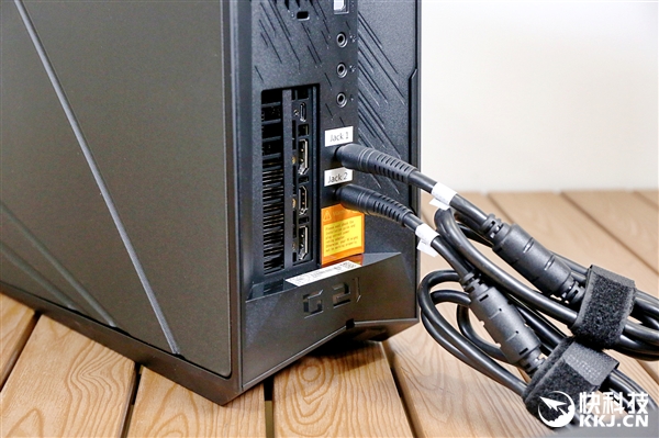 华硕ROG G21CX主机图赏：小机箱塞入i9-9900K+RTX2080
